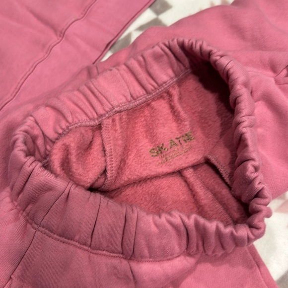 🩷Matching Skatie sweat set sz small pink oversized cozy alert - Picture 2 of 3